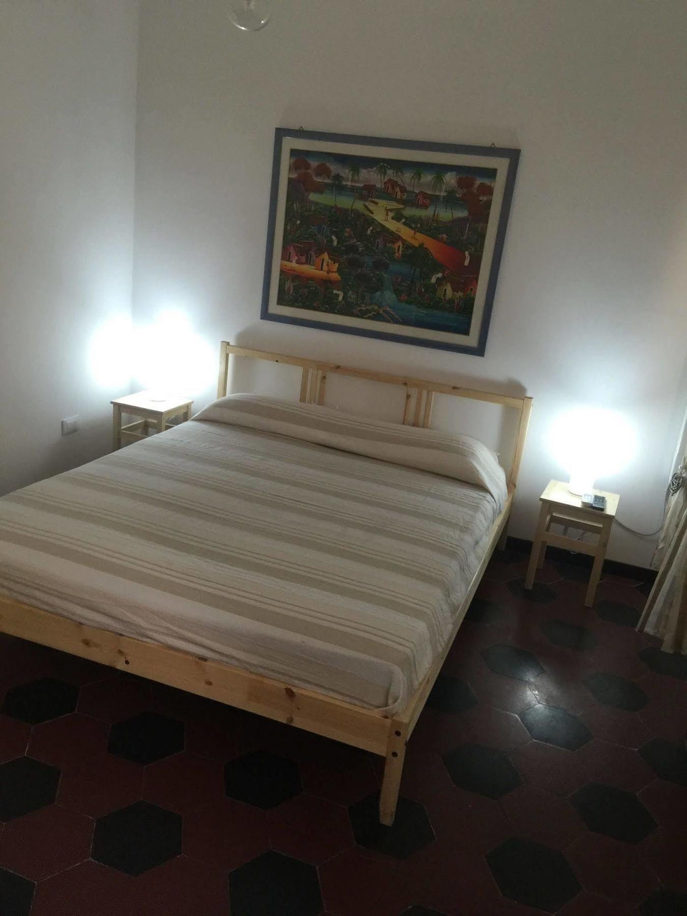 Roma Street Home Bagian luar foto
